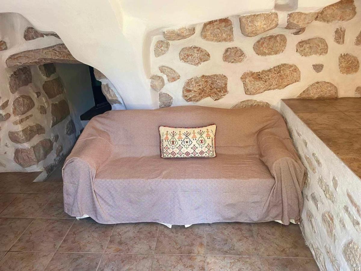 The Two Carob Trees, Traditional Stonehouse, Nikandri, Pirgos Diros Apartment Lefkias Exterior photo